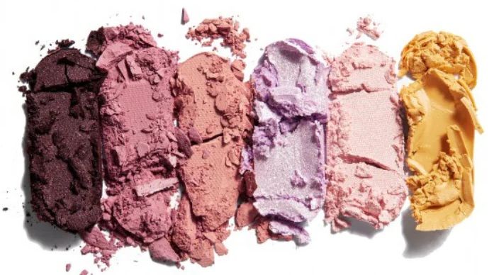Трендові кольори в макіяжі 2025: Лавандовий Lilac та вершковий жовтий Butter yellow